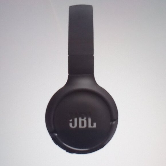 JBL TUNE 520BT ONEAR SOUND ISOLATING BLUETOOTH HEADPHONES MODEL # JBLT520BTBLKAM - Picture 6 of 11
